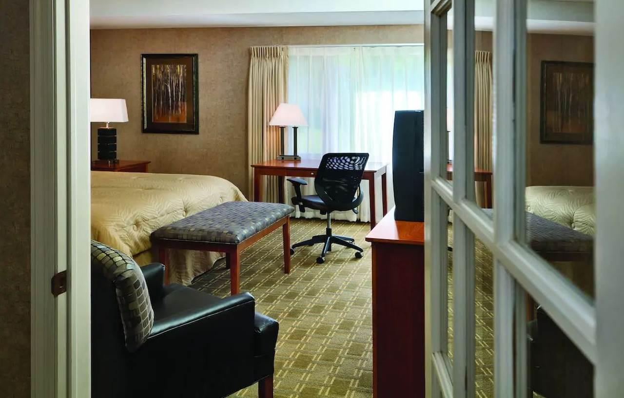 Arrowwood Resort Hotel And Conference Center - Alexandria Exteriör bild